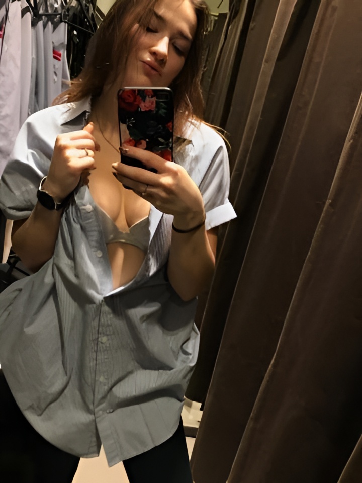 Индивидуалка Олечка, доступна для личного знакомства от 10000 руб